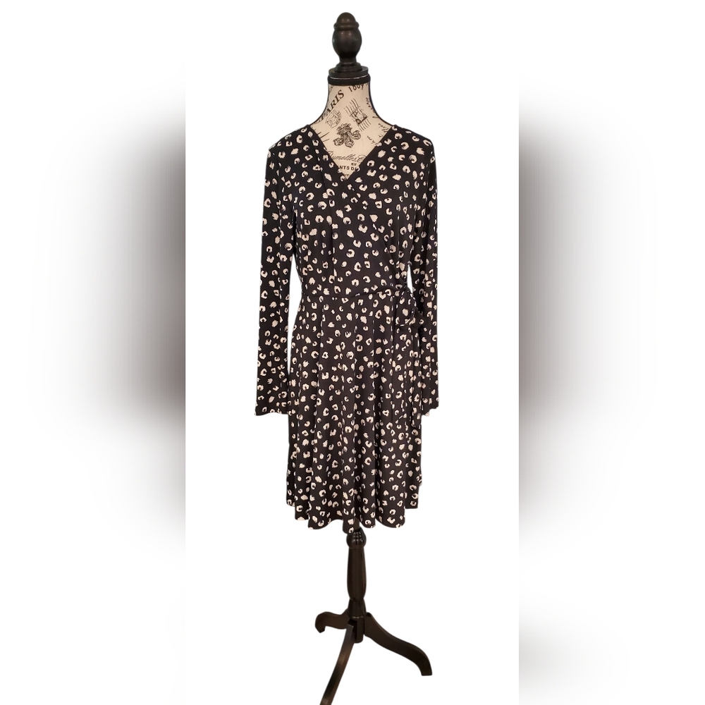 Hail3Y:23 Black and White Long Sleeve Feux Wrap Dress Sz L